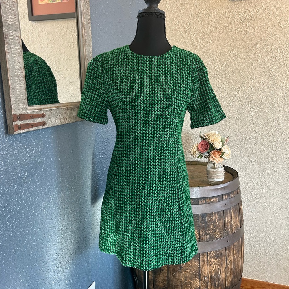 Green Houndstooth Asymmetrical Short Sleeve Dress